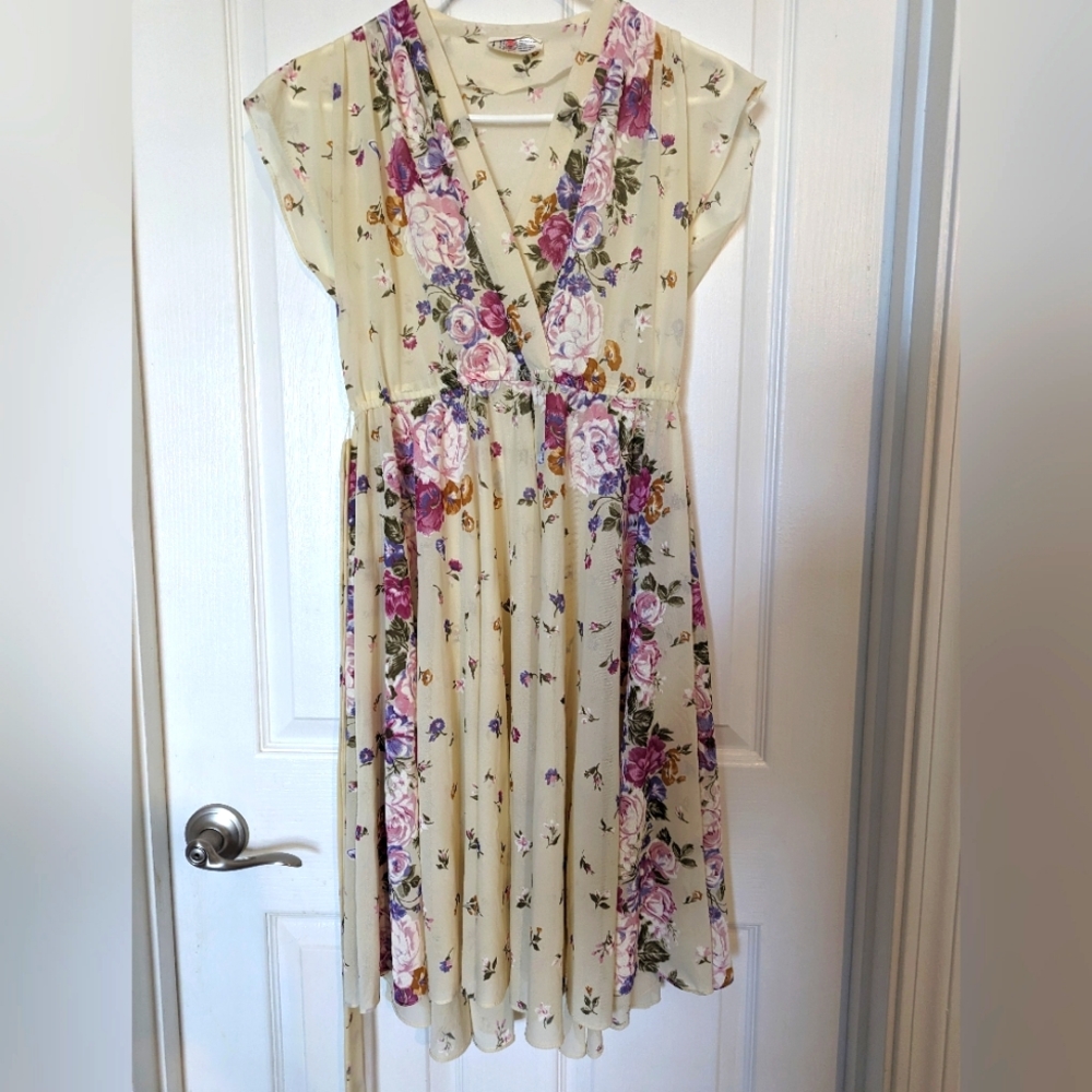 Floral print vintage dress